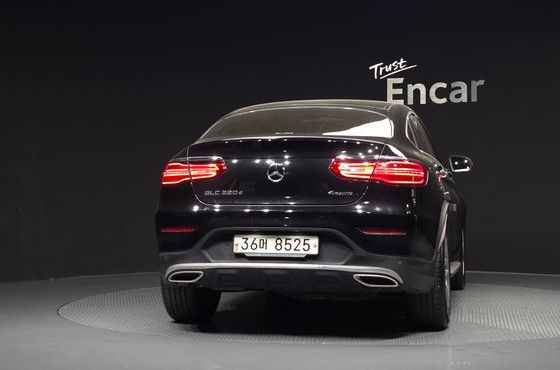 Mercedes-Benz GLC-Class GLC220 d 4MATIC Coupe — пробег 94 584 км — фото 4 из 5