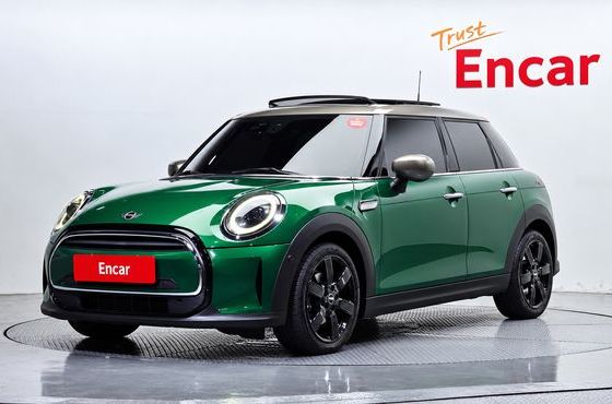 Mini Cooper 5-Door Piccadilly Edition 3rd — пробег 42 278 км — фото 1 из 5