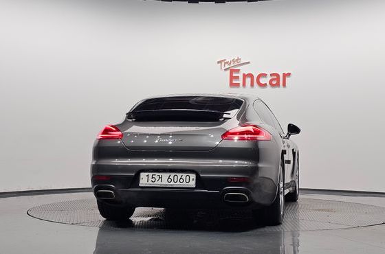 Porsche Panamera 3.6 AWD 970 — пробег 83 345 км — фото 4 из 5
