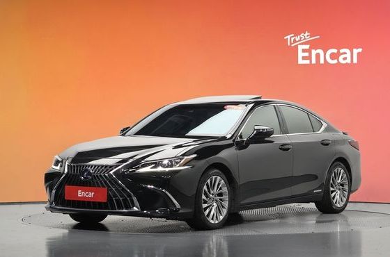 Lexus ES Luxury Plus — пробег 111 966 км — фото 1 из 5
