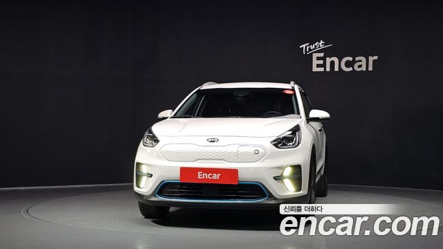 Kia Niro Noblesse — пробег 152 958 км — фото 3 из 5