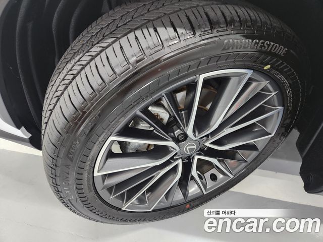 Lexus NX Luxury — пробег 2 840 км — фото 5 из 5