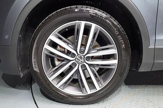 Volkswagen Tiguan 2.0 TSI Prestige — пробег 81 700 км — фото 5 из 5