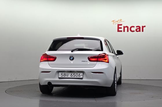 BMW 1-Series 118d JOY 5DOOR — пробег 59 311 км — фото 4 из 5