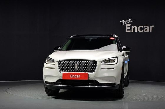 Lincoln Corsair 2.0 Reserve AWD — пробег 64 925 км — фото 3 из 5