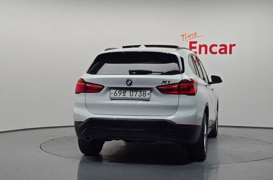 BMW X1 xDrive 18d — пробег 129 748 км — фото 4 из 5