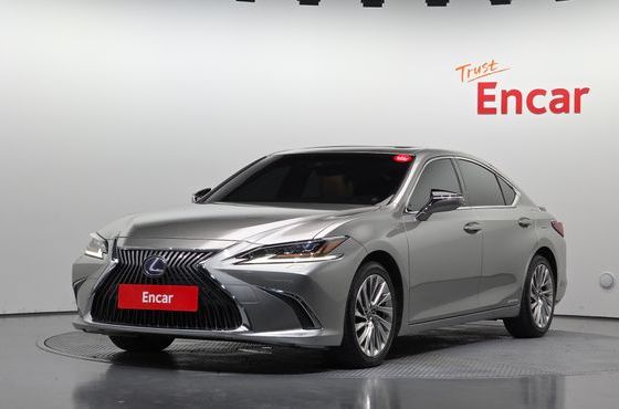 Lexus ES Executive — пробег 58 180 км — фото 1 из 5