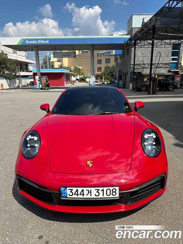 Porsche 911 Carrera — пробег 15 000 км — фото 3 из 5