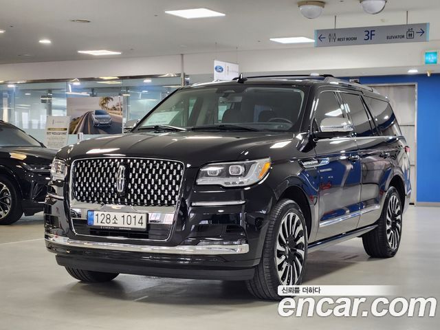 Lincoln Navigator 3.5L Black Label — пробег 18 918 км — фото 1 из 5