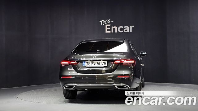 Mercedes-Benz E-Class из Кореи Encar
