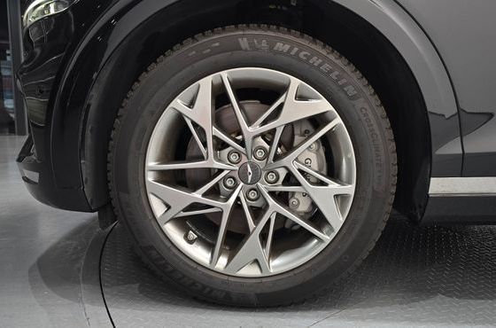 Genesis GV70 2.5T Gasoline 2WD — пробег 33 263 км — фото 5 из 5