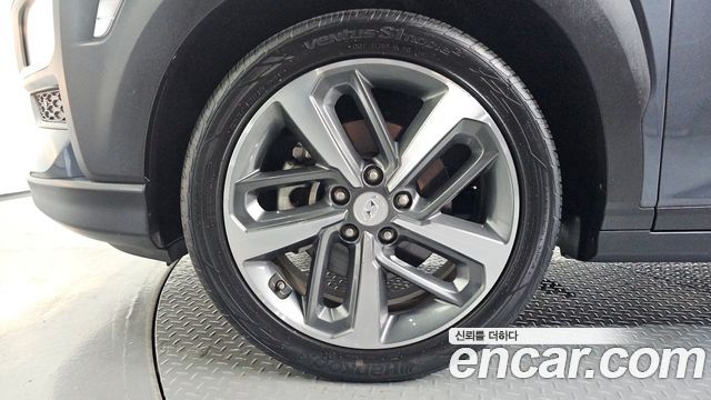 Hyundai Kona из Кореи Encar