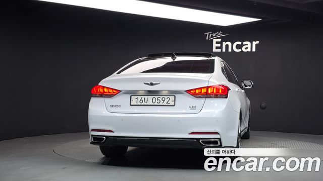 Hyundai Genesis из Кореи Encar