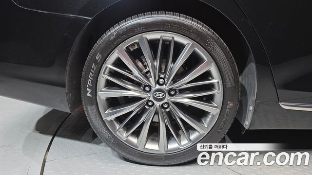 Hyundai Grandeur из Кореи Encar