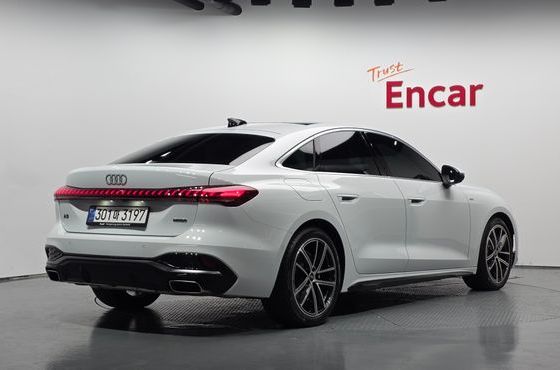 Audi A5 40 TFSI Quattro S Line — пробег 4 256 км — фото 2 из 5