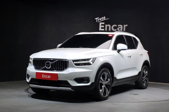Volvo XC40 B4 Inscription — пробег 66 422 км — фото 1 из 5