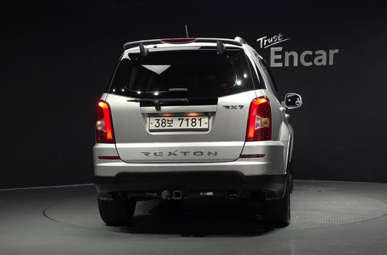 Ssangyong Rexton 2.0 4WD RX7 Prestige — пробег 83 104 км — фото 4 из 5