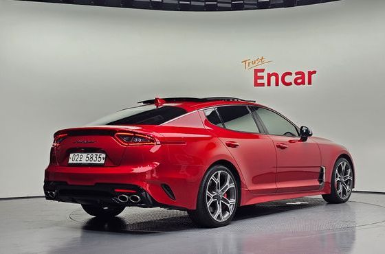 Kia Stinger 2.0 Turbo 2WD Platinum — пробег 106 213 км — фото 2 из 5