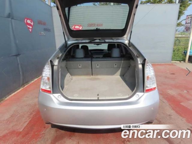 Toyota Prius 1.8 — пробег 134 179 км — фото 5 из 5