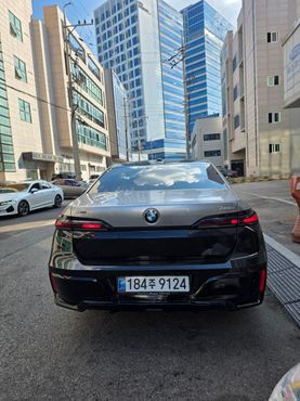 BMW 7-Series 740d xDrive M Sport — пробег 6 700 км — фото 5 из 5