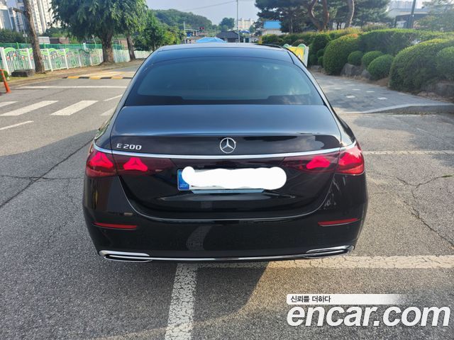 Mercedes-Benz E-Class из Кореи Encar
