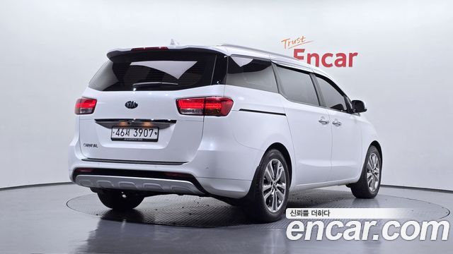 Kia Carnival 9-seater Prestige — пробег 81 580 км — фото 2 из 5