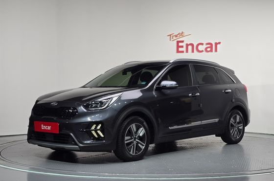 Kia Niro 1.6 HEV Noblesse Special — пробег 86 846 км — фото 1 из 5