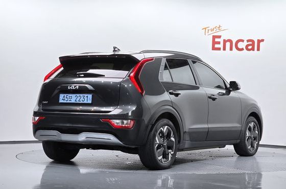 Kia Niro Air — пробег 178 422 км — фото 2 из 5