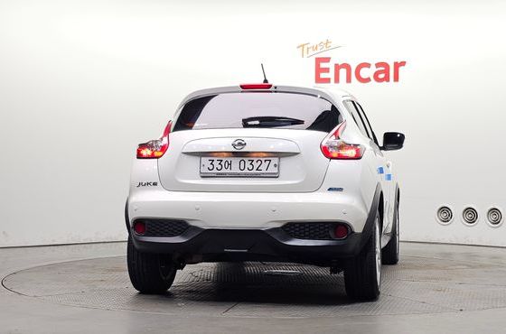 Nissan Juke 1.6 SV F15 — пробег 71 392 км — фото 4 из 5