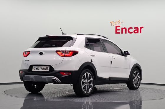 Kia Stonic Diesel 1.6 Prestige — пробег 203 631 км — фото 2 из 5