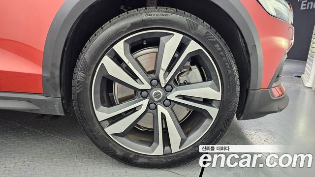 Volvo V60 из Кореи Encar