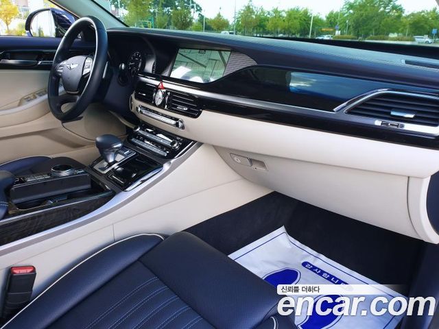 Genesis EQ900 3.3 T-GDI AWD Premiun Luxury — пробег 128 000 км — фото 1 из 5