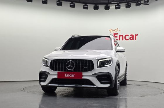 Mercedes-Benz GLB-Class AMG GLB35 4MATIC — пробег 17 642 км — фото 3 из 5