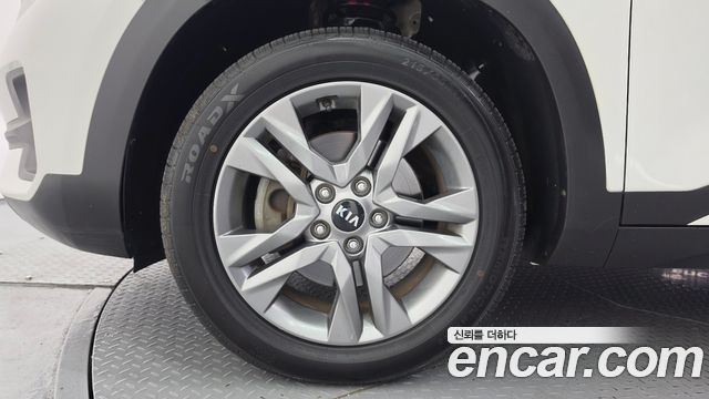 Kia Seltos из Кореи Encar