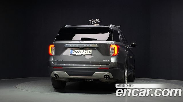 Ford Explorer 2.3 LimIted 4WD — пробег 61 059 км — фото 4 из 5