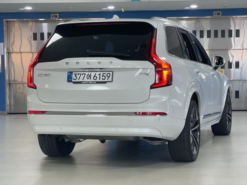 Volvo XC90 T8 Ultra Bright Hybrid — пробег 7 671 км — фото 2 из 5