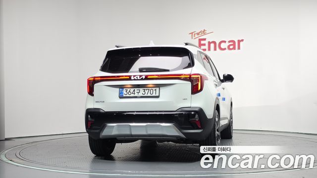 Kia Seltos из Кореи Encar