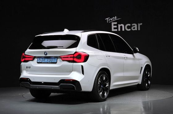 BMW iX3 M Sports — пробег 39 283 км — фото 2 из 5