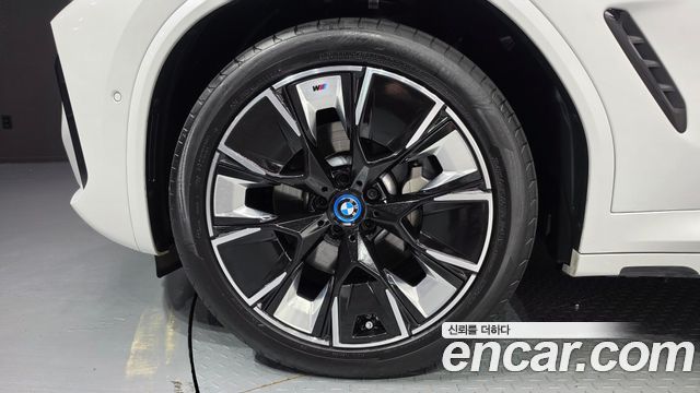 BMW iX3 M Sports — пробег 39 283 км — фото 5 из 5