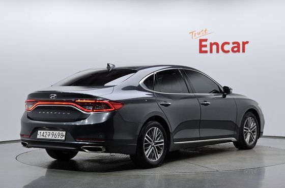 Hyundai Grandeur 2.4 Premium — пробег 79 594 км — фото 2 из 5