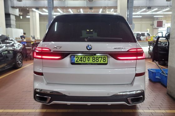 BMW X7 xDrive 40i M Sport 6STR — пробег 23 200 км — фото 2 из 3