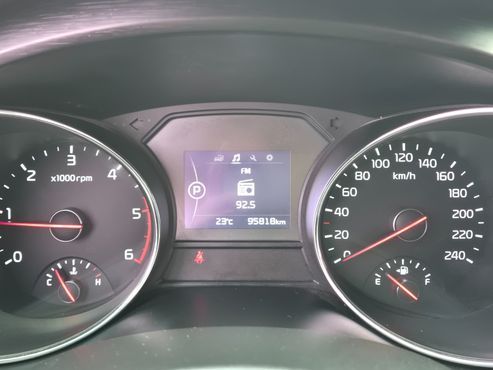 Kia Carnival 9-seater Luxury — пробег 95 797 км — фото 5 из 5