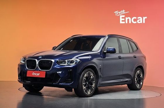 BMW iX3 M Sports — пробег 30 545 км — фото 1 из 5