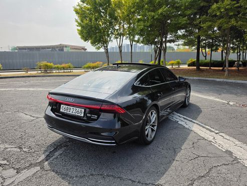 Audi A7 55 TFSI Quattro Premium — пробег 115 197 км — фото 2 из 5