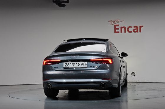 Audi A5 45 TFSI Quattro Premium Sportback — пробег 61 984 км — фото 4 из 5