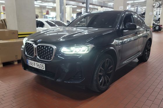 BMW X4 xDrive20i M Sport — пробег 24 895 км — фото 1 из 5