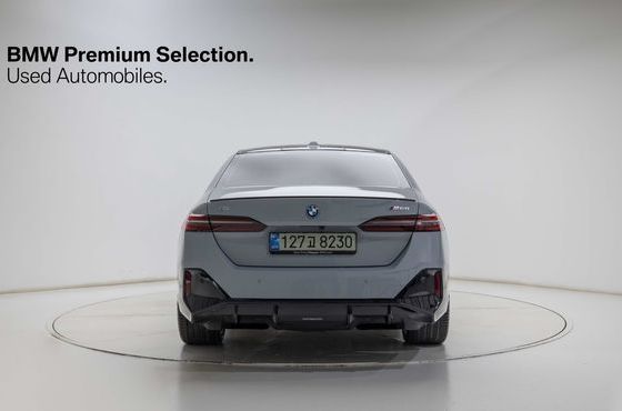 BMW i5 M60 xDrive — пробег 4 781 км — фото 4 из 5
