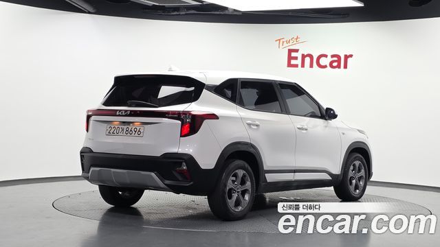 Kia Seltos из Кореи Encar