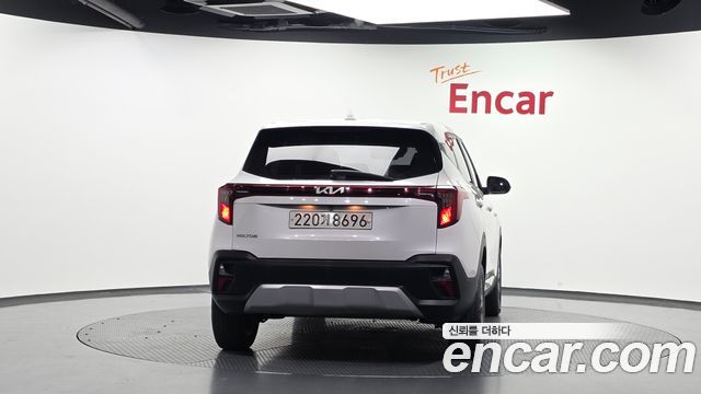 Kia Seltos из Кореи Encar