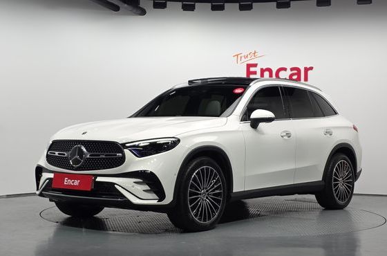 Mercedes-Benz GLC-Class GLC300 4MATIC AMG Line — пробег 2 155 км — фото 1 из 5